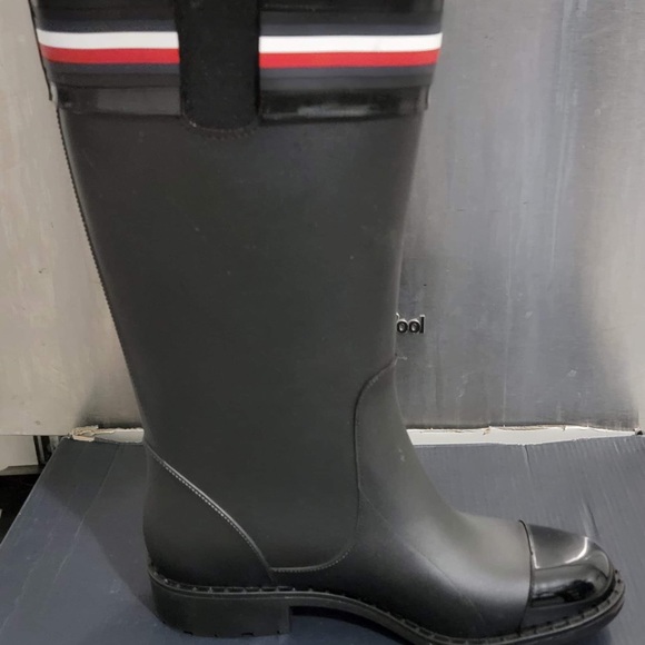 Rain boots - Picture 2 of 3